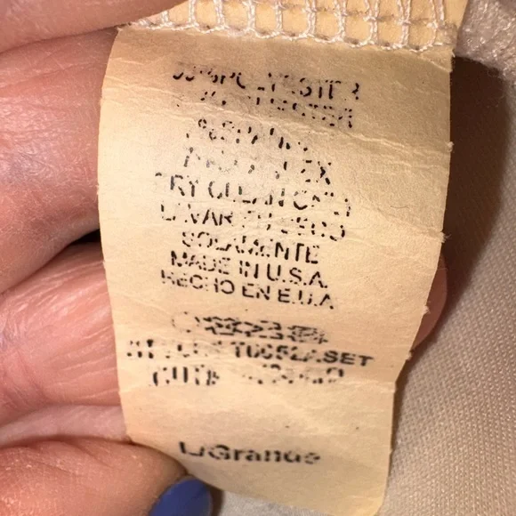 Fashion Nova Roses 2 pc set - Picture 4 of 5